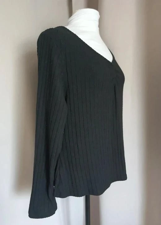 Top negro plisado de manga larga 44/46 - 3XL – photo 3